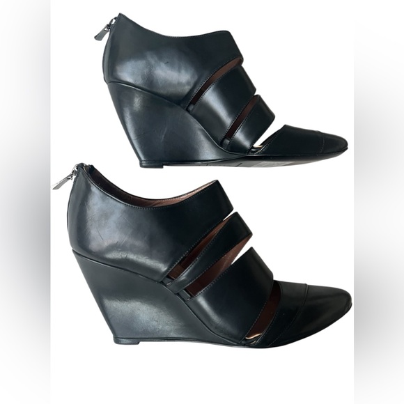 Sigerson Morrison Black Leather Wedge Booties – Size 7 – Made in Italy - Picture 1 of 9
